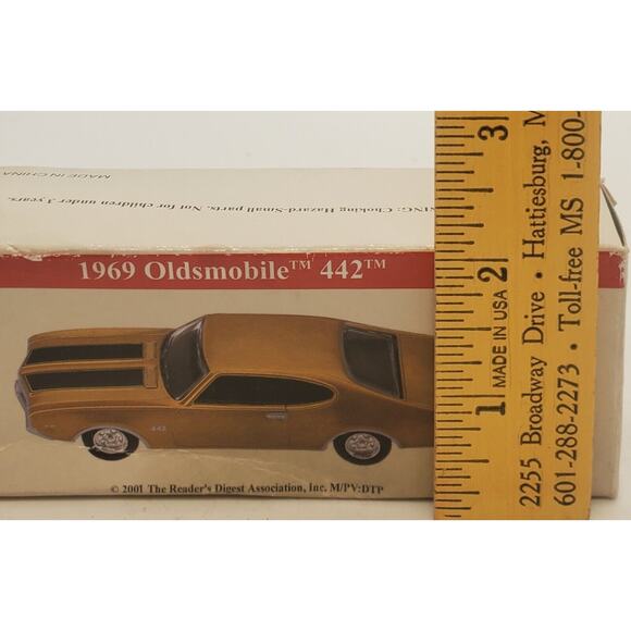 GM 2001 Diecast 1969 Oldsmobile 442 Readers Digest High Speed Official Model - Picture 5 of 7